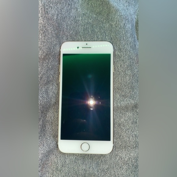 iPhone 7 gold